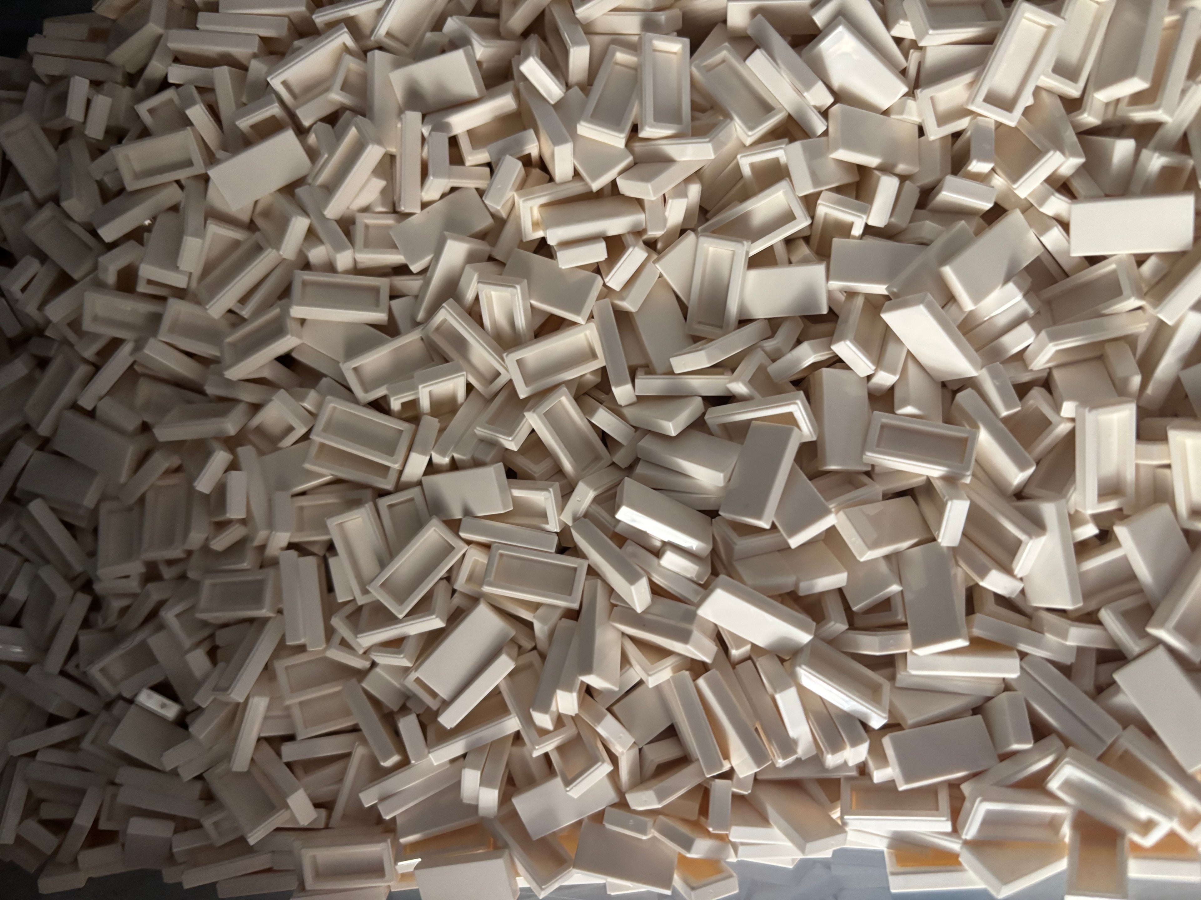 Lego™️ 100 White 1x2 Tiles